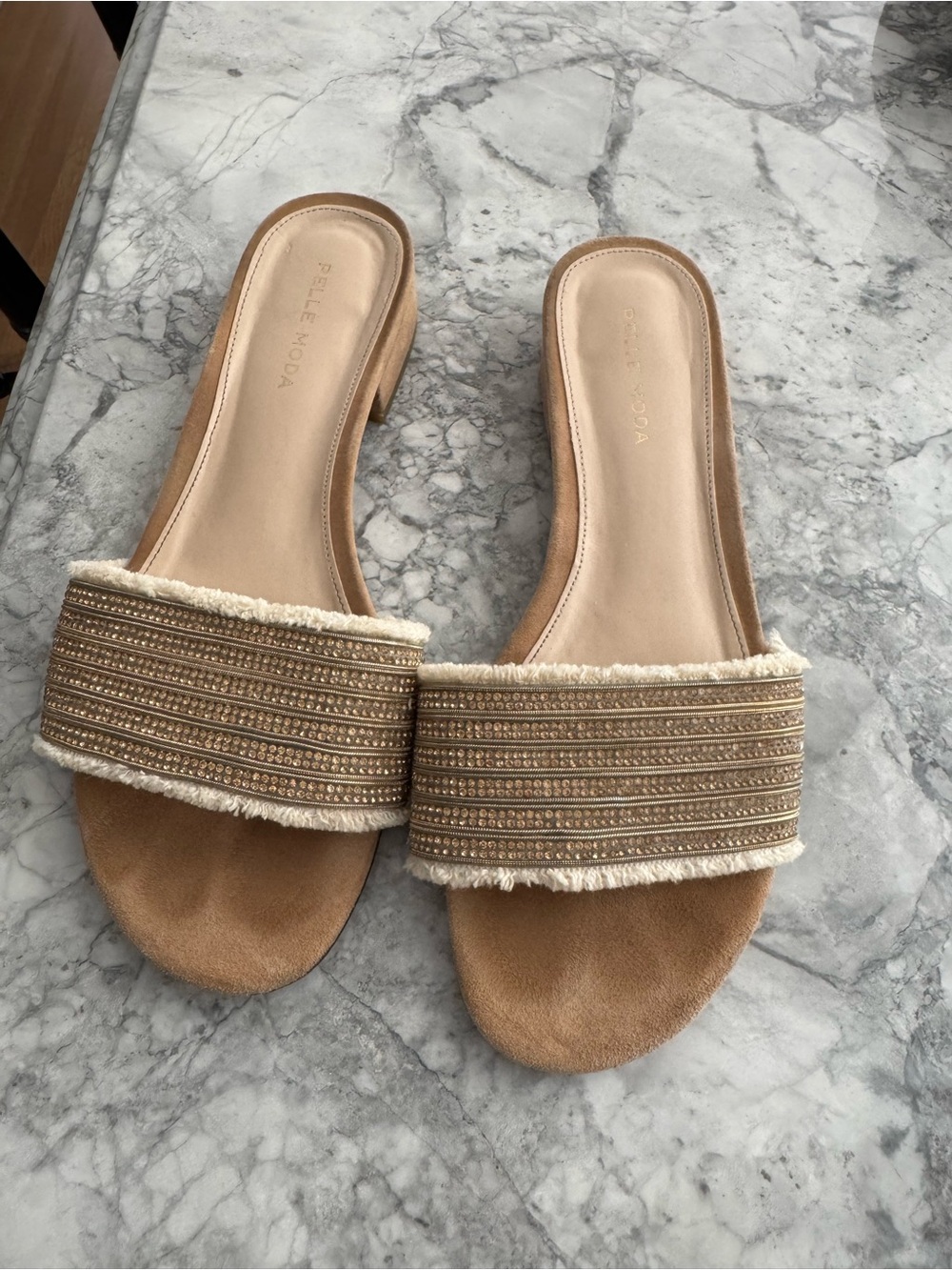 Pelle Moda tan and gold Beaded Embellished Slide sandals 8.5